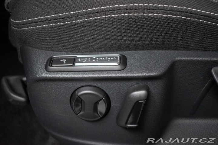 Volkswagen Passat 1.5 TSI*REZERVACE* 2022