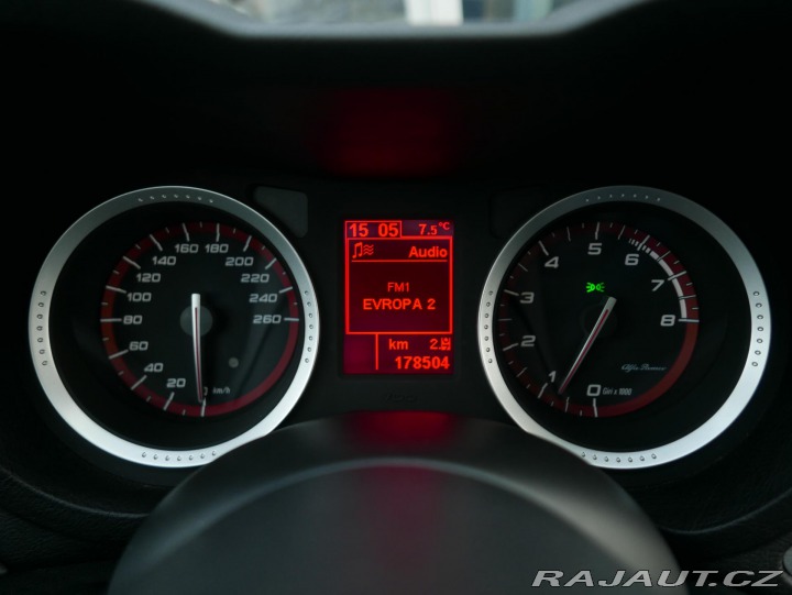 Alfa Romeo 159 SW 1,8TBi Ti REZERVACE 2009