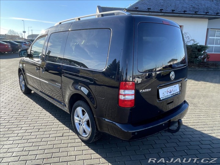 Volkswagen Caddy 2,0 TDi 103kw MAXI SOCCER 2014