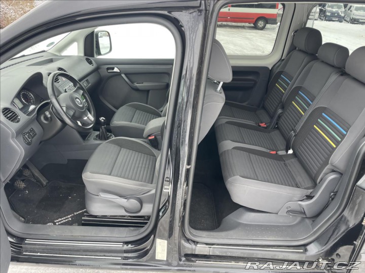 Volkswagen Caddy 2,0 TDi 103kw MAXI SOCCER 2014