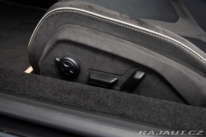 Lamborghini Revuelto  1800