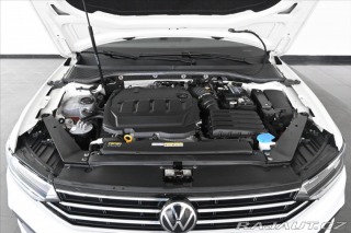 Volkswagen Passat 2,0 TDI 110kW BUSINESS Zá 2021