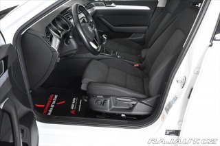 Volkswagen Passat 2,0 TDI 110kW BUSINESS Zá 2021