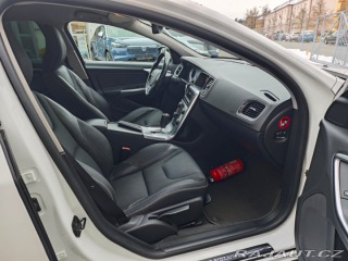 Volvo S60 2.4 D5 AWD R-Design 158kW 2011