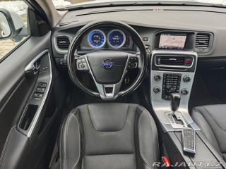 Volvo S60 2.4 D5 AWD R-Design 158kW 2011