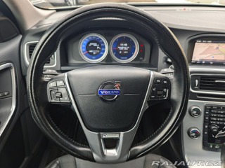 Volvo S60 2.4 D5 AWD R-Design 158kW 2011