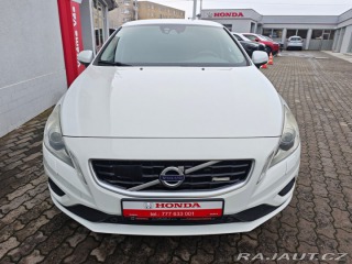Volvo S60 2.4 D5 AWD R-Design 158kW 2011