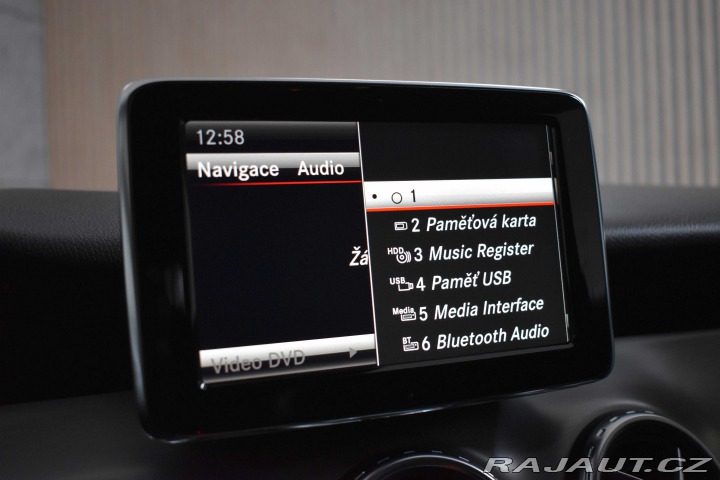 Mercedes-Benz GLA 200 CDI 100kW REZERVACE 2014