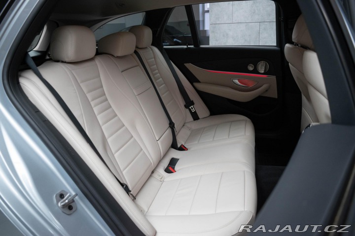Mercedes-Benz E 220d*REZERVACE* 2022