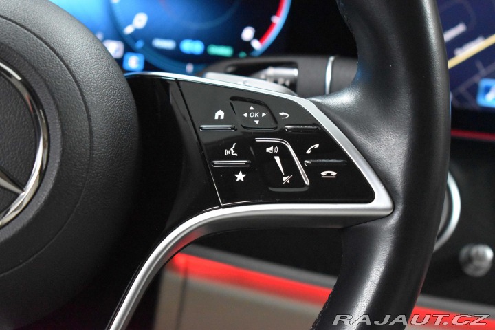 Mercedes-Benz E 220d*REZERVACE* 2022