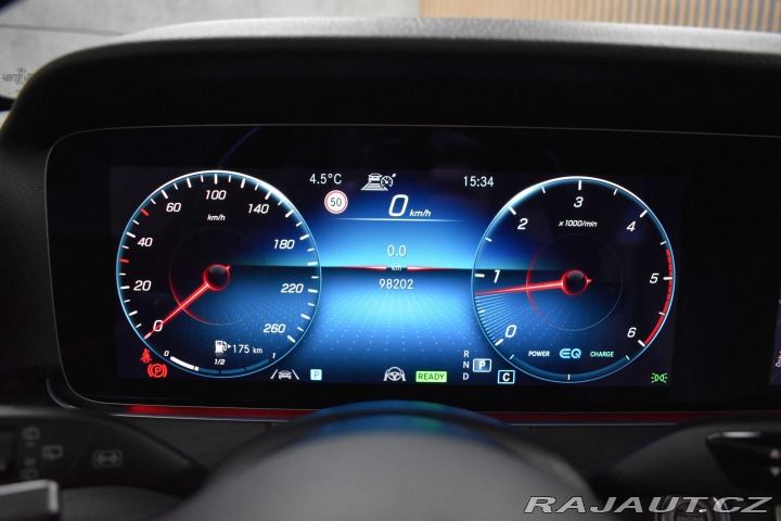 Mercedes-Benz E 220d 4M AVANTGARDE*TAŽNÉ* 2022