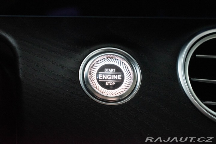 Mercedes-Benz E 220d 4M AVANTGARDE*TAŽNÉ* 2022