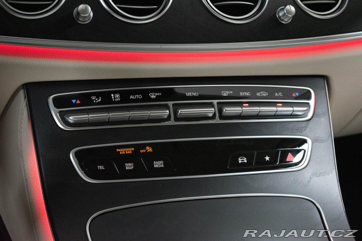 Mercedes-Benz E 220d 4M AVANTGARDE*TAŽNÉ* 2022