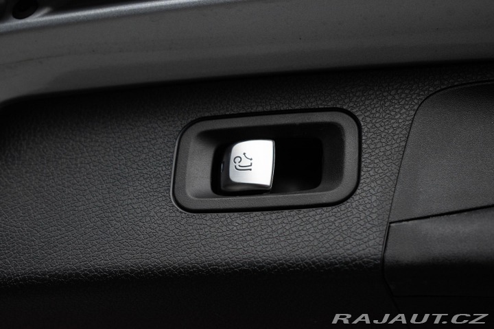 Mercedes-Benz E 220d*REZERVACE* 2022