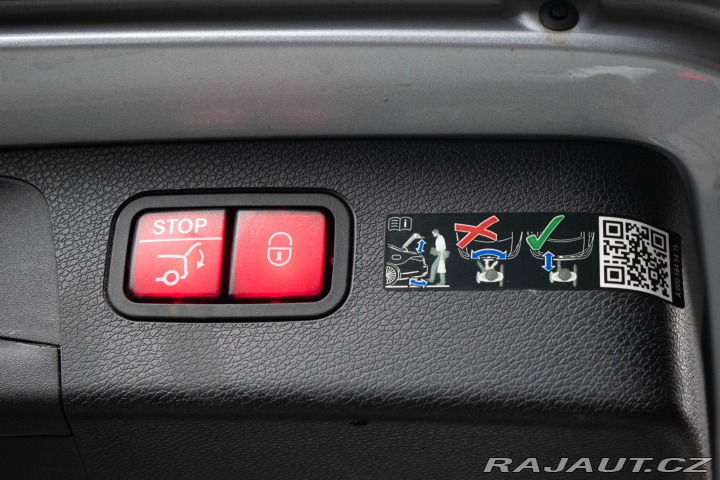 Mercedes-Benz E 220d*REZERVACE* 2022