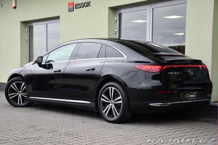 Mercedes-Benz EQE 300 1M 4L-ZÁRUKA 2025