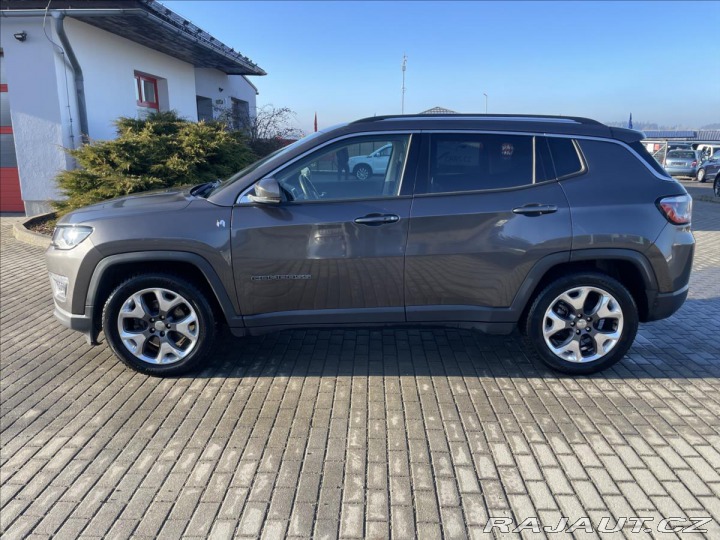 Jeep Compass 1,6 Multijet Limited Tažn 2020