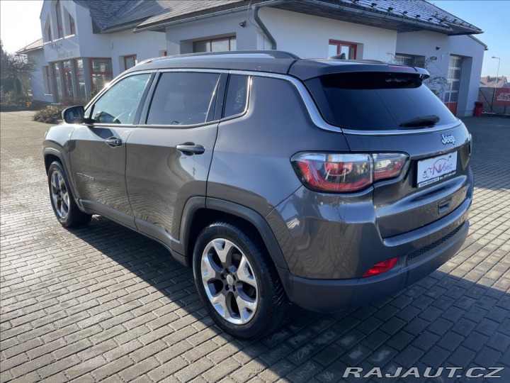 Jeep Compass 1,6 Multijet Limited Tažn 2020
