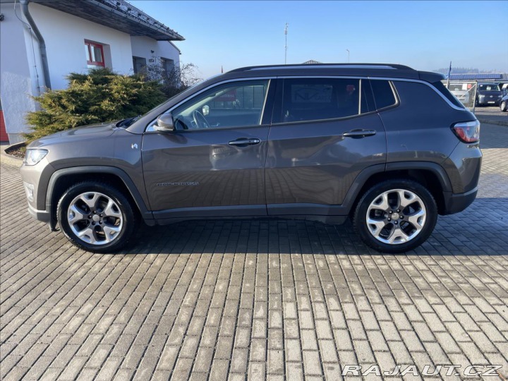 Jeep Compass 1,6 Multijet Limited Tažn 2020