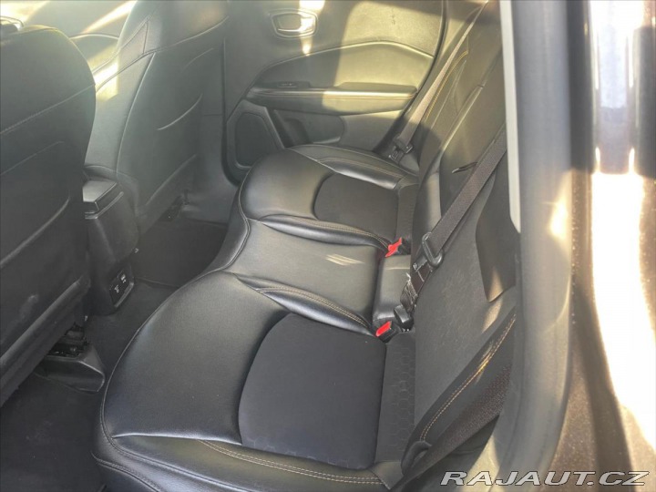 Jeep Compass 1,6 Multijet Limited bez 2020