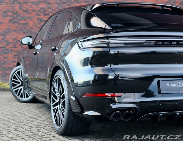 Porsche Cayenne Coupe 3.0 V6 E-Hybrid 34 2025