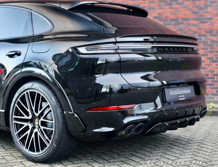 Porsche Cayenne Coupe 3.0 V6 E-Hybrid 34 2025