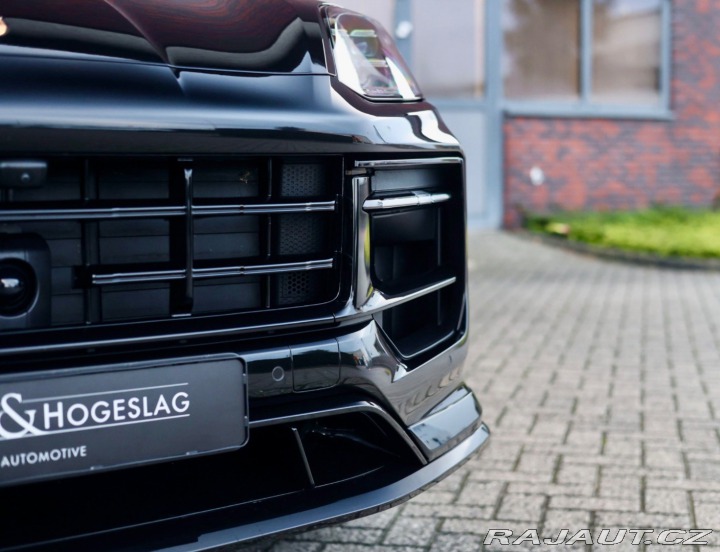 Porsche Cayenne Coupe 3.0 V6 E-Hybrid 34 2025