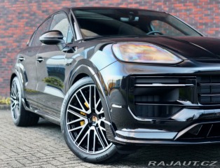 Porsche Cayenne Coupe 3.0 V6 E-Hybrid 34 2025