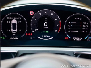 Porsche Cayenne Coupe 3.0 V6 E-Hybrid 34 2025