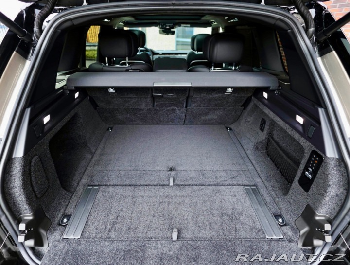 Land Rover Range Rover P550e Autobiography *23” 2024