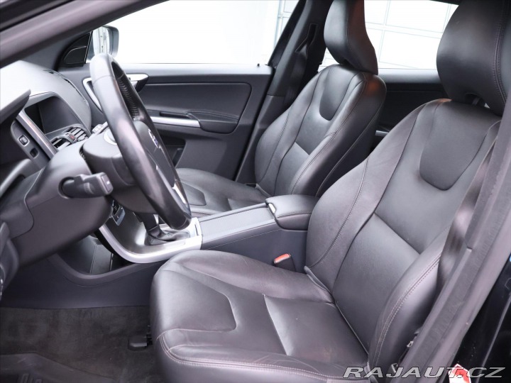 Volvo XC60 2,4 D4 133kW AWD Aut. Sum 2015