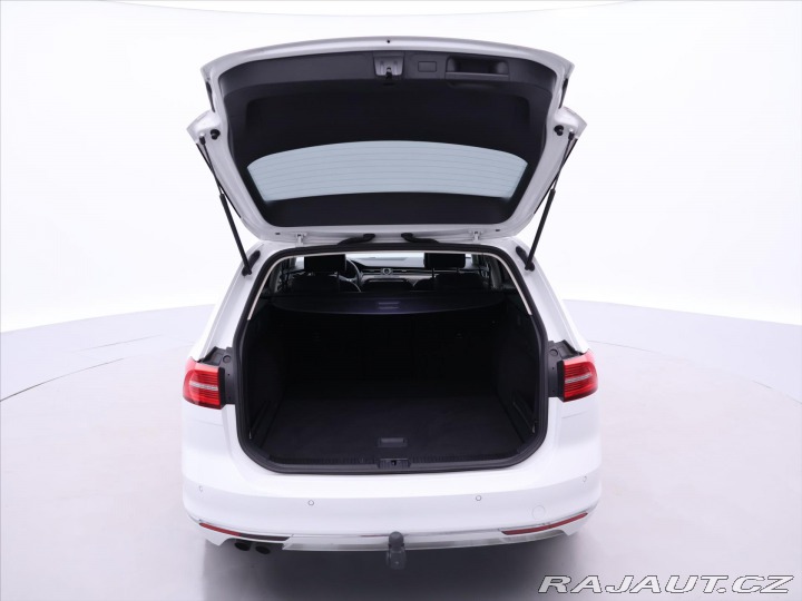 Volkswagen Passat 2,0 TDI 140kW 4Matic CZ D 2016