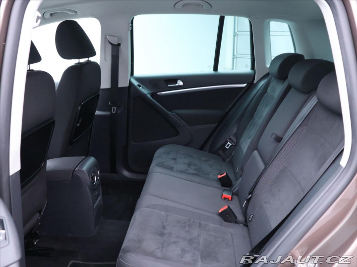 Volkswagen Tiguan 2,0 TSI 4Motion Sport&amp 2012