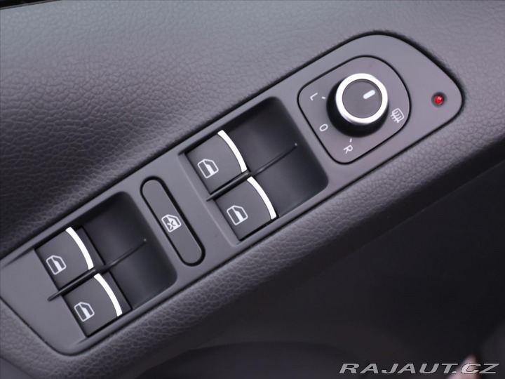 Volkswagen Tiguan 2,0 TSI 4Motion Sport&amp 2012