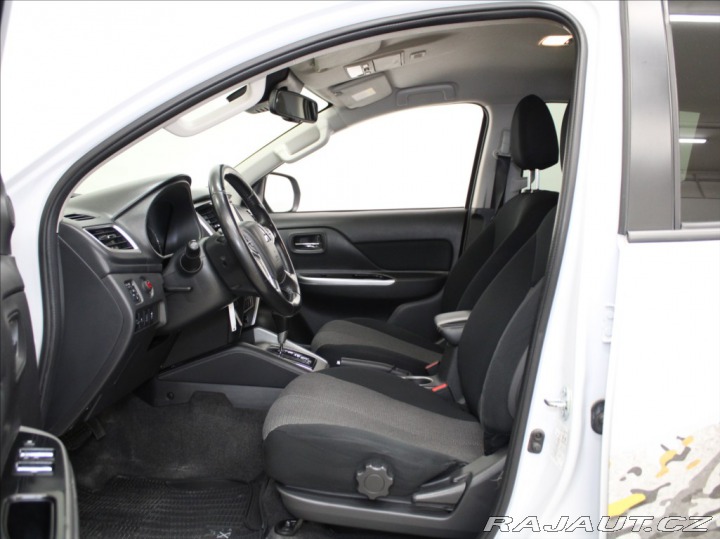 Mitsubishi L200 2,3 Di-D 4x4 AT Tažné 1.m 2021