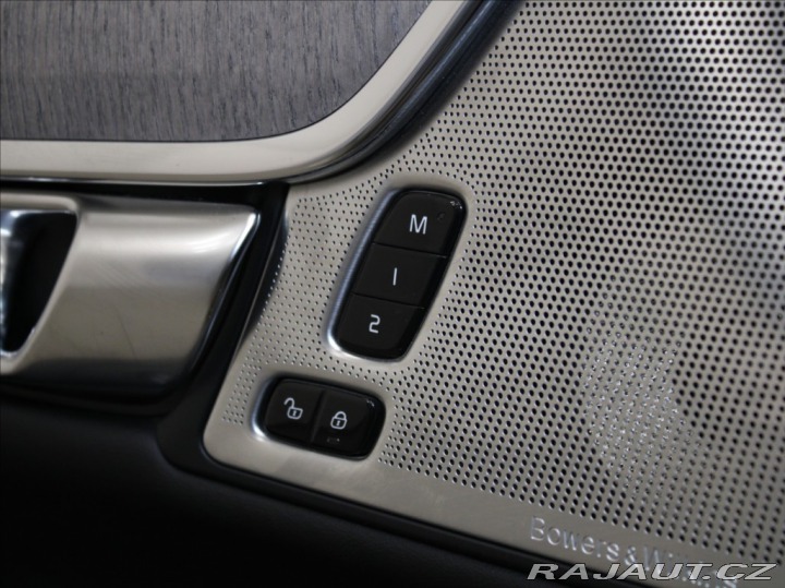 Volvo V90 2,0 B6 Ultimate B&W A 2022