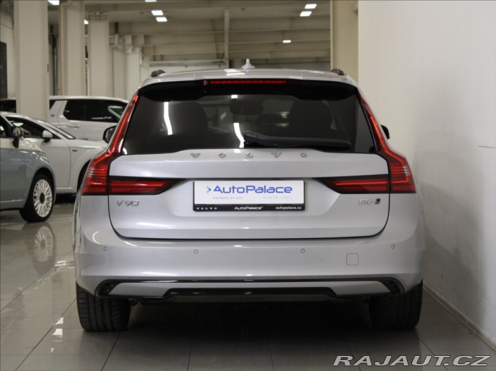 Volvo V90 2,0 B6 Ultimate B&W A 2022