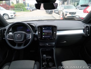 Volvo XC40 2,0 B3 AUT Plus Dark 2024