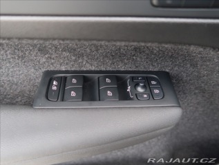 Volvo XC40 2,0 B3 AUT Plus Dark 2024