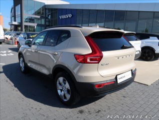 Volvo XC40 2,0 B3 AUT Plus Dark 2024
