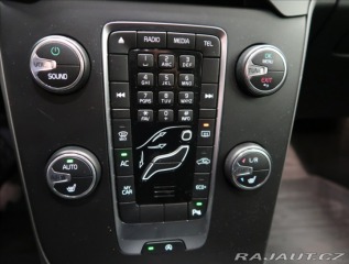 Volvo V40 2,0 D AUT NEZ. TOPENÍ 2017