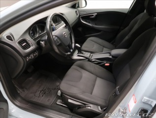 Volvo V40 2,0 D AUT NEZ. TOPENÍ 2017