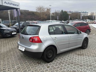 Volkswagen Golf 1,6 I TRENDLINE ČR 2007