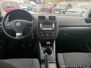 Volkswagen Golf 1,6 I TRENDLINE ČR 2007