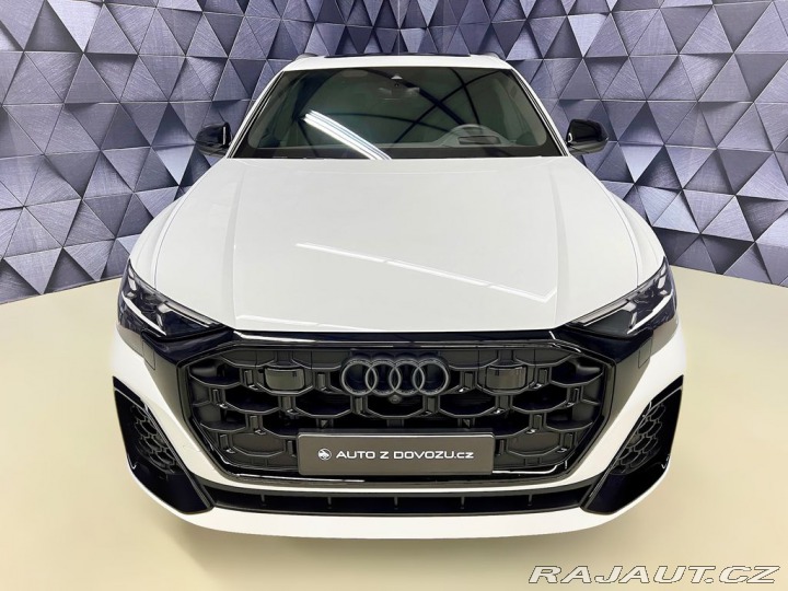 Audi Q8 60TFSI e QUATTRO, MASÁŽE, 2025