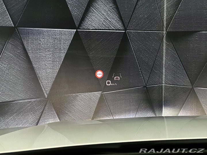 Audi Q8 60TFSI e QUATTRO, MASÁŽE, 2025