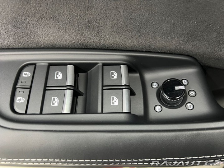 Audi Q8 60TFSI e QUATTRO, MASÁŽE, 2025