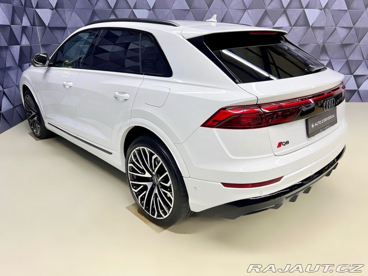Audi Q8 60TFSI e QUATTRO, MASÁŽE, 2025