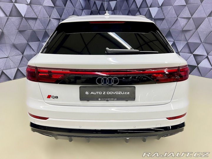 Audi Q8 60TFSI e QUATTRO, MASÁŽE, 2025