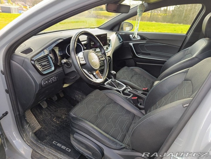Kia Ceed 1,5 SW Edice 30 2024